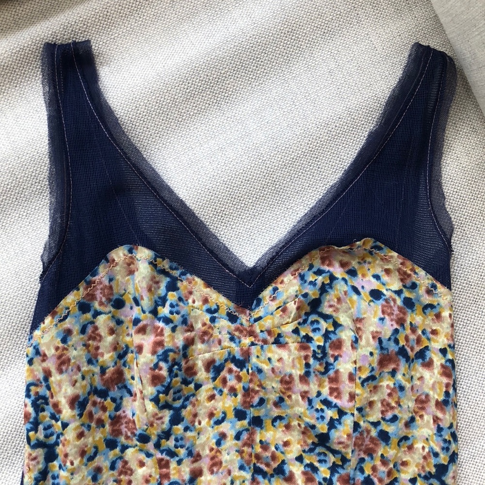 Dress - Picture 2 of 4